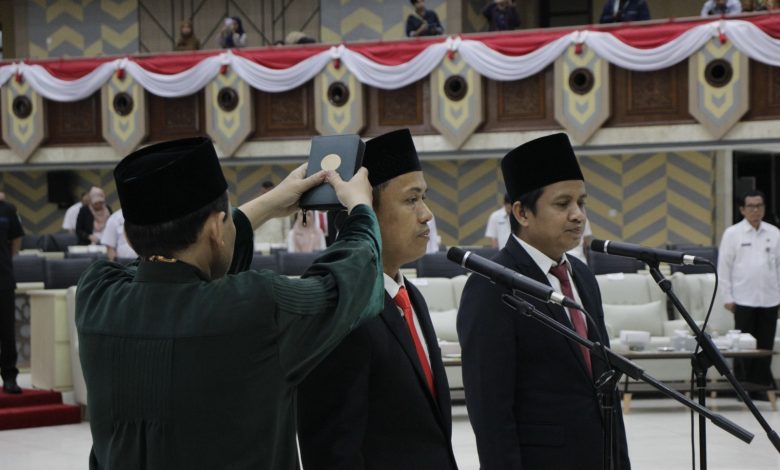 Paw Fraksi Pks Dan Pkb Encik Dan Selamat Resmi Jadi Anggota Dprd