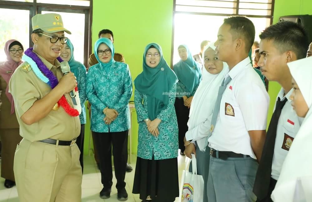 Pembelajaran SMK/SMA/SLB Belum Tatap Muka  – Sekolah Wajib Susun Renaksi Pembelajaran Berbasis Penanganan Covid-19