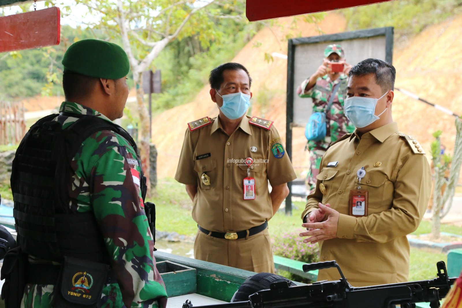 Terharu dengan Dedikasi TNI Kawal Perbatasan