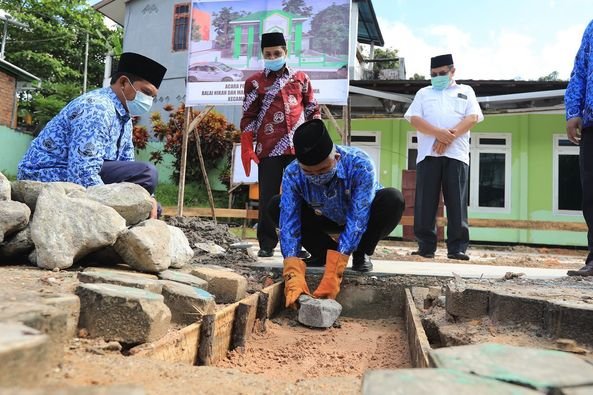 PELETAKAN BATU PERTAMA BALAI NIKAH DAN MANASIK HAJI