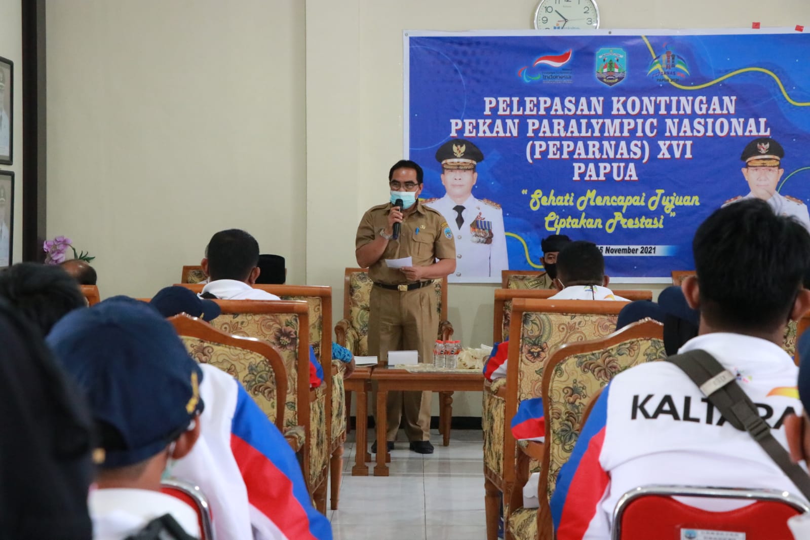 Sekda Lepas Kontingen Kaltara untuk Peparnas XVI di Papua