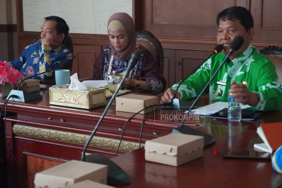 Genjot Penyusunan LAKIP, Bupati Laura ; LAKIP Gambaran kinerja yang dicapai oleh institusi pemerintah