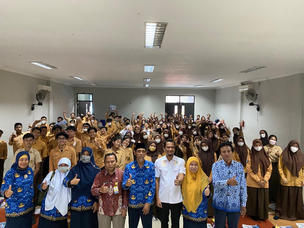 Peringati Hari Sumpah Pemuda, Tio Sosialisasikan Wawasan Kebangsaan di SMAN 3 Samarinda