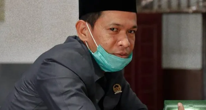 Ketua DPRD KTT Jamhari Sampaikan Dukacita Wafatnya Mantan Kadisdik Jafar Sidik