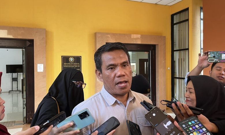 Rusman Ajak Mahasiswa S1 PIN Unmul Praktek Penerapan Iga Foreman di DPRD Kaltim