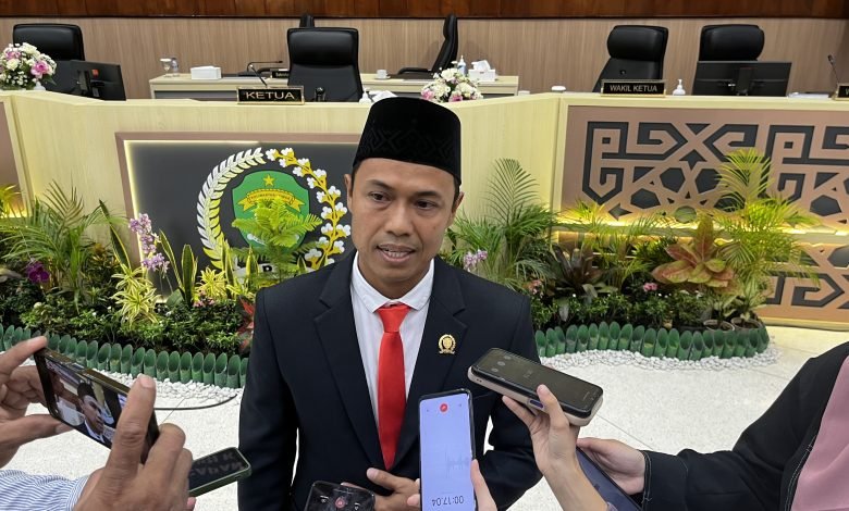 PAW Fraksi PKS, Encik Siap Perjuangkan Aspirasi Masyarakat