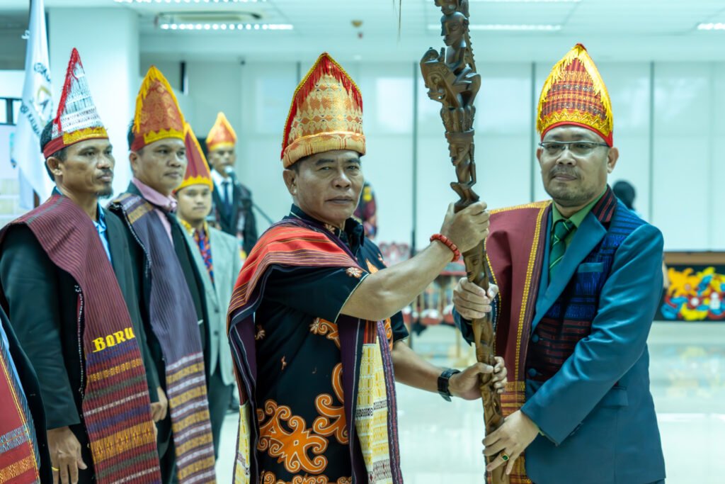 Gubernur Kaltara Kukuhkan Pengurus KBKU Periode 2022-2027