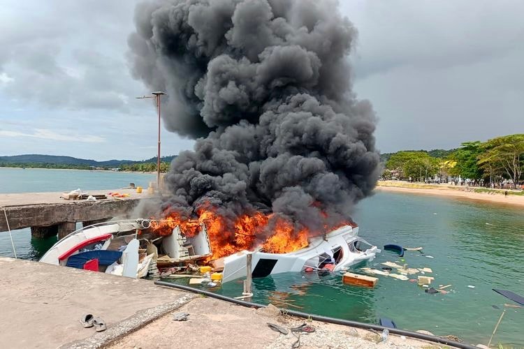 Speedboat Meledak, Cagub Maluku Utara Benny Laos Meninggal Dunia