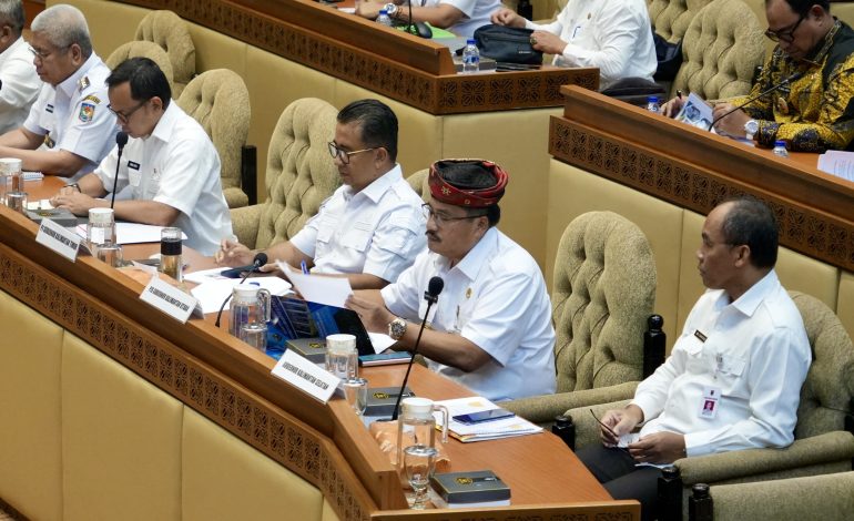 Pjs Gubernur Kaltara Hadiri RDP Kesiapan Pilkada Serentak