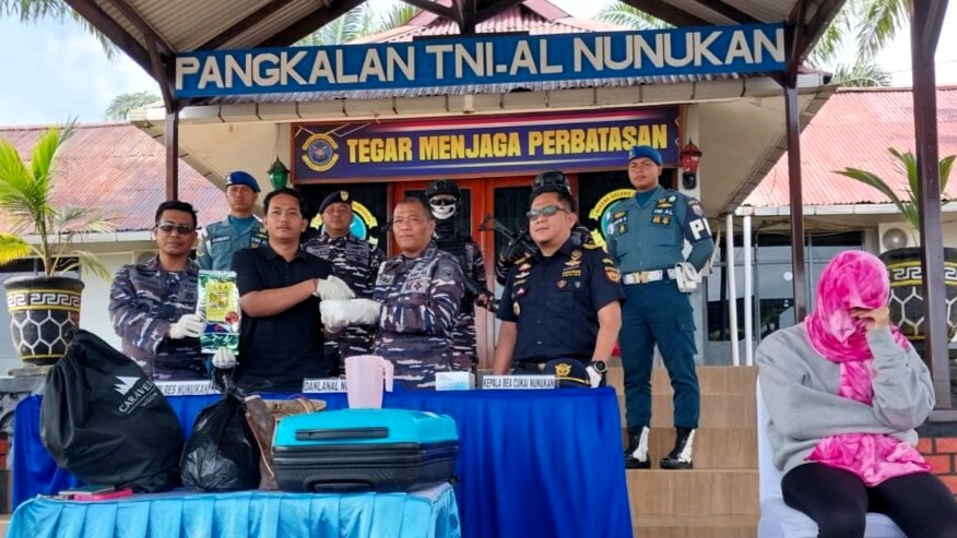 Seorang IRT di Sebatik Ditangkap Sebab Kedapatan Bawa Sabu 1kg