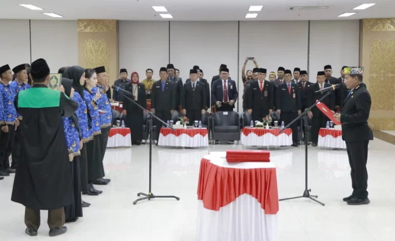 Gubernur Zainal Lantik 133 ASN Pemprov Kaltara, Tekankan PPPK Bagian Integral untuk Pelayanan Publik