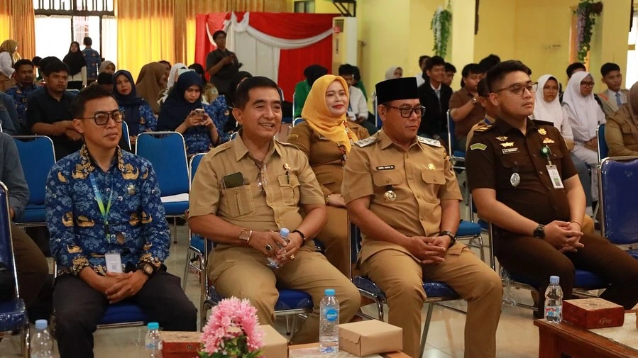 Lahirkan Generasi Cerdas Berdemokrasi, Kompetisi Debat Demokrasi Tarakan 2025 Resmi Ditutup