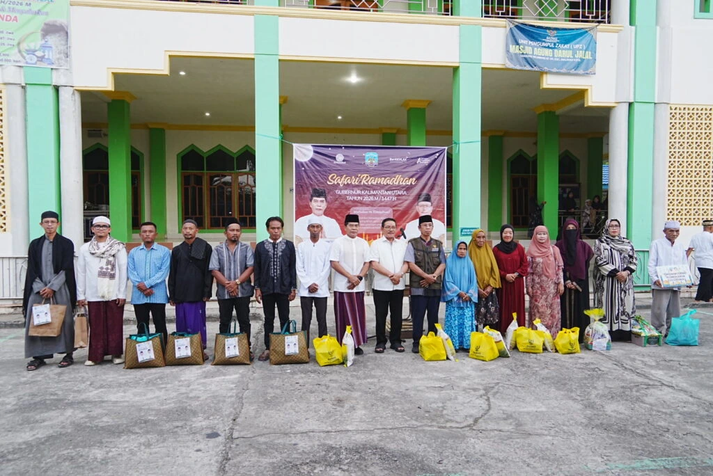 Gubernur dan Wagub Kaltara ‘Turun Gunung’ ke Malinau, Salurkan Dana Bagi Hasil Rp60 Miliar dan Paket Sembako