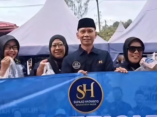 Gandeng Baznas dan BI, Tim SH Official Supa’ad Hadianto Tebar Kebahagiaan di Bundaran Gita Jalatama