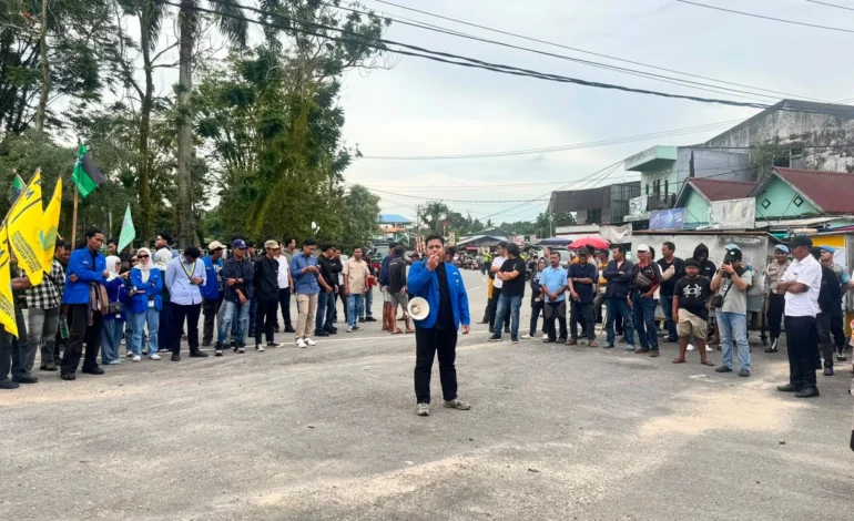 Mahasiswa Kepung Bea Cukai Tarakan! Tuntut Transparansi Barang Bukti hingga Dugaan Kriminalisasi Warga