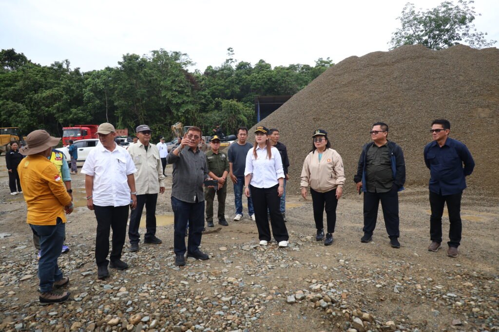 Wagub Kaltara Tinjau Langsung Jalan Perbatasan, Perbaikan Akses Jadi Prioritas