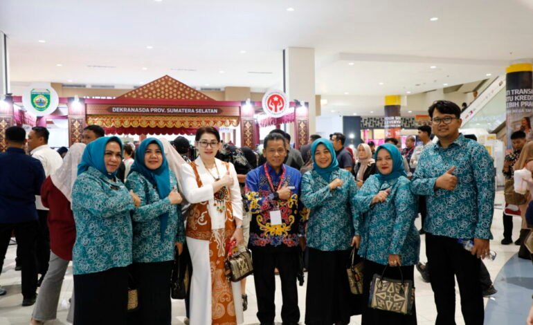 Wakil Ketua Dekranasda Kaltara Hadiri Puncak HUT ke-46 Dekranas, Perkuat Jejaring dan Promosi Produk Daerah