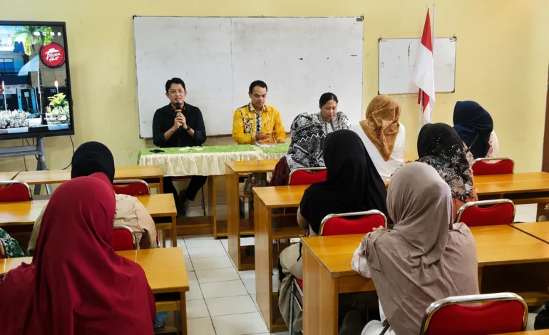 Kawal PIP 2026 di SMPN 13 Tarakan, Senator Herman ‘Kemper’ Pastikan Beasiswa Rp750 Ribu Diterima Utuh